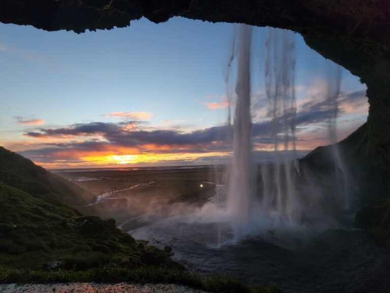 Iceland’s top 5 must-see Waterfalls