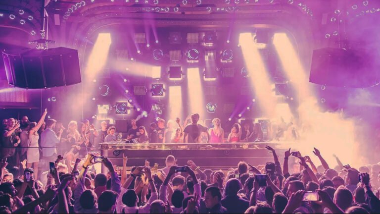 How to Get in Clubs for Free in Las Vegas